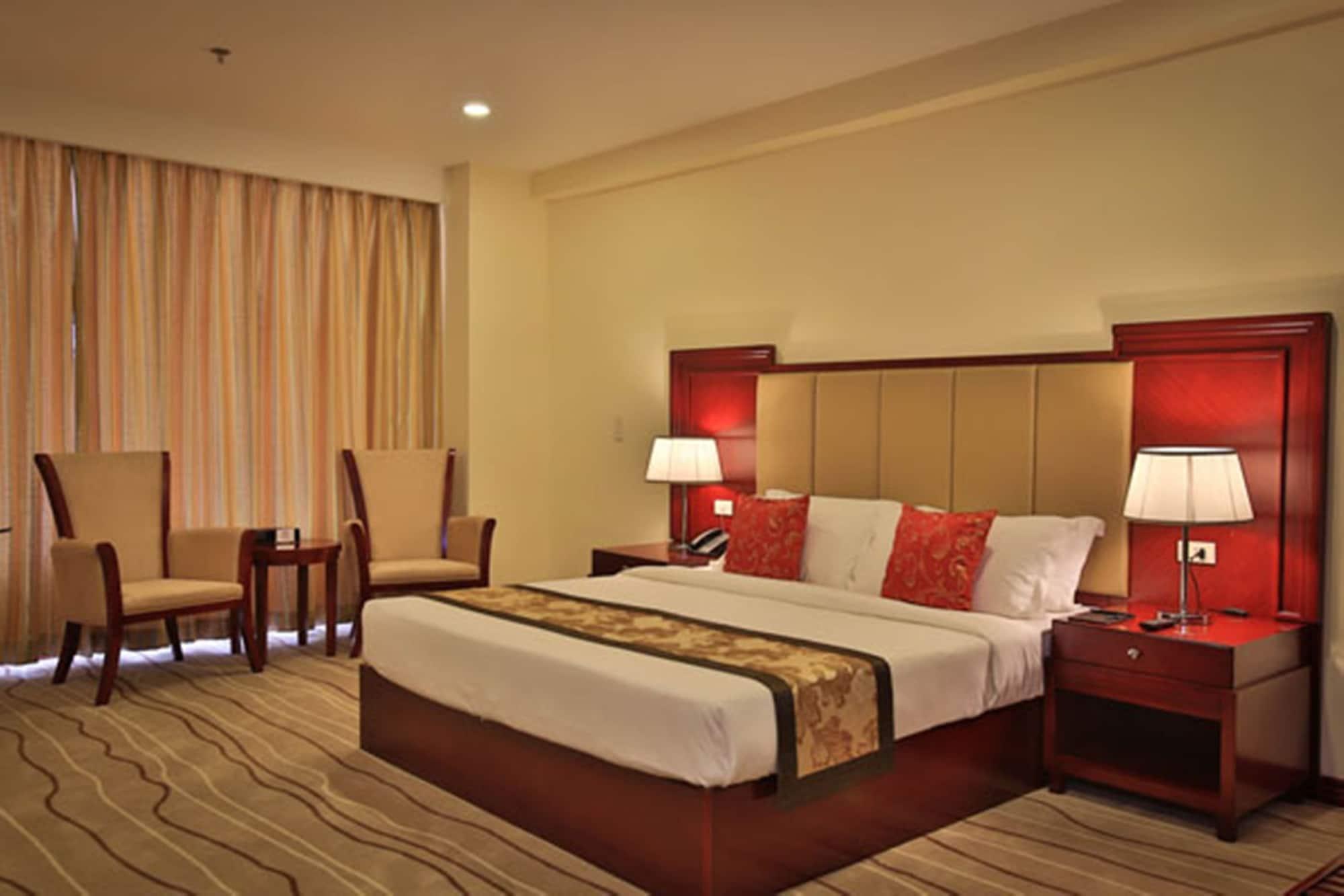 สวิส-เบลโฮเต็ล บลูเลน Hotel มะนิลา ภายนอก รูปภาพ