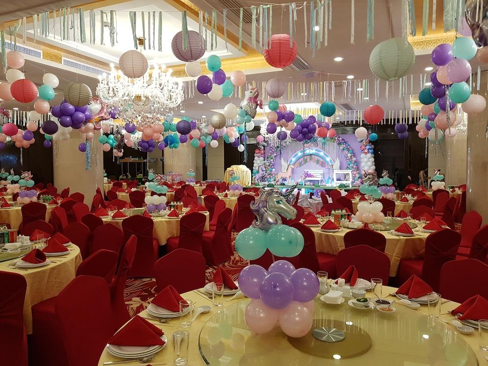 สวิส-เบลโฮเต็ล บลูเลน Hotel มะนิลา ภายนอก รูปภาพ