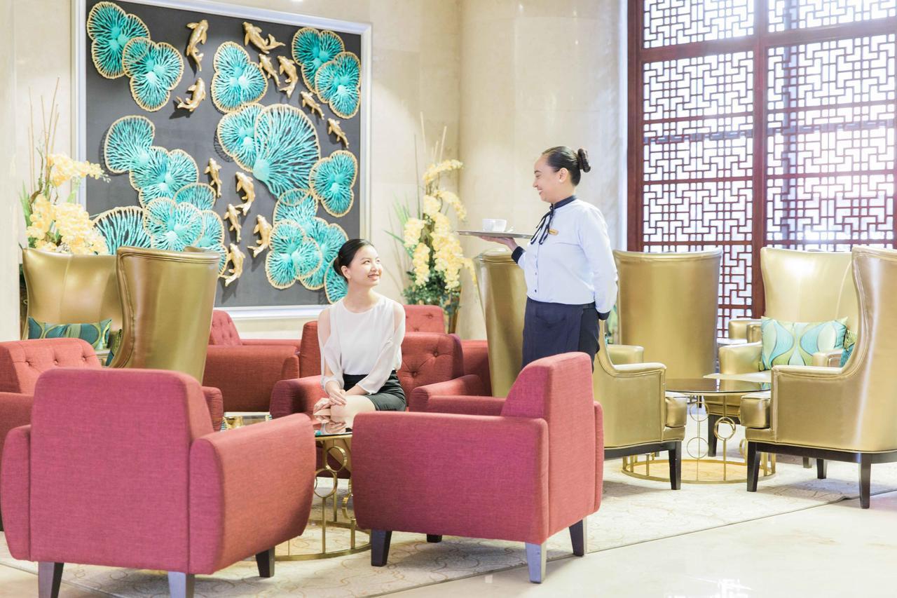 สวิส-เบลโฮเต็ล บลูเลน Hotel มะนิลา ภายนอก รูปภาพ