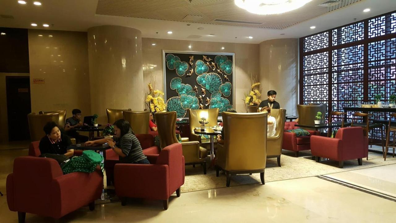 สวิส-เบลโฮเต็ล บลูเลน Hotel มะนิลา ภายนอก รูปภาพ